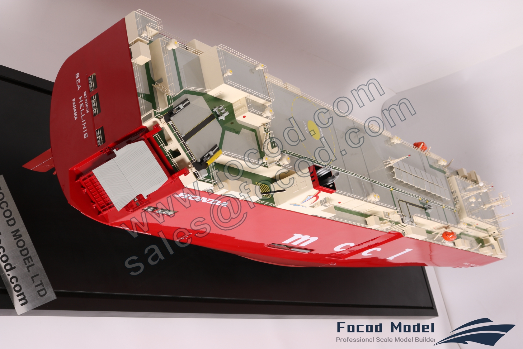 custom made model of 180米车辆运输船（滚装船）